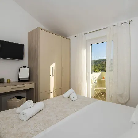Villa Luxury With Private Pool Near Sea In Vinjerac