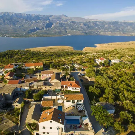 Luxury With Private Pool Near Sea In Villa *
