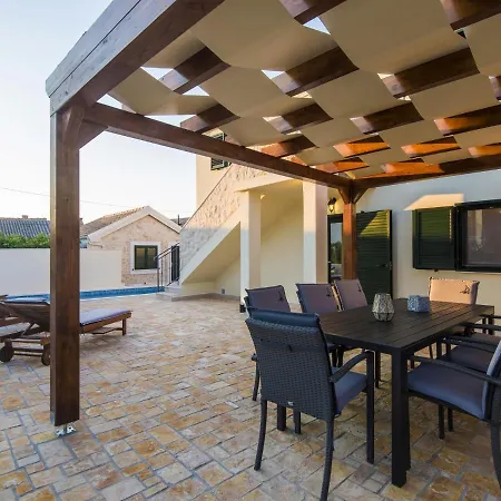 Villa Luxury With Private Pool Near Sea In Vinjerac